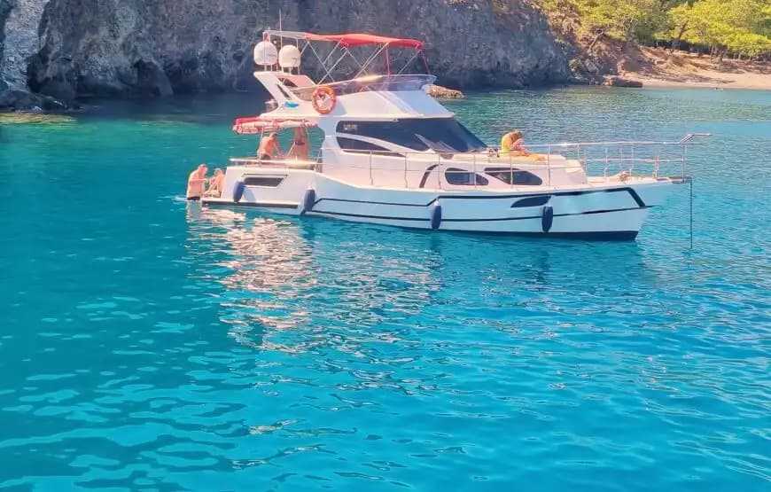 Erlebnis the Best of Kemer with a Luxus Motoryacht Vermietung 4