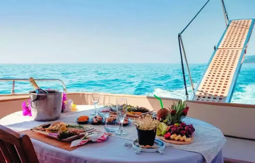 The Most Exklusiv Blaue Reise – 14-Meter Motoryacht 13