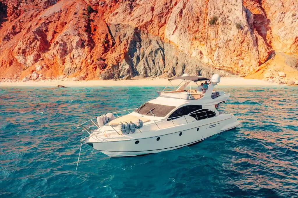 3 Kabinen Azimut: Unvergesslicher Urlaub auf Türkisblauem Meer - Party auf dem Boot