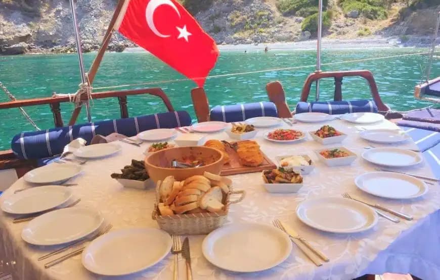 Günstiger Urlaub: 2 Kabinen, 4 Personen in Kuşadası 8
