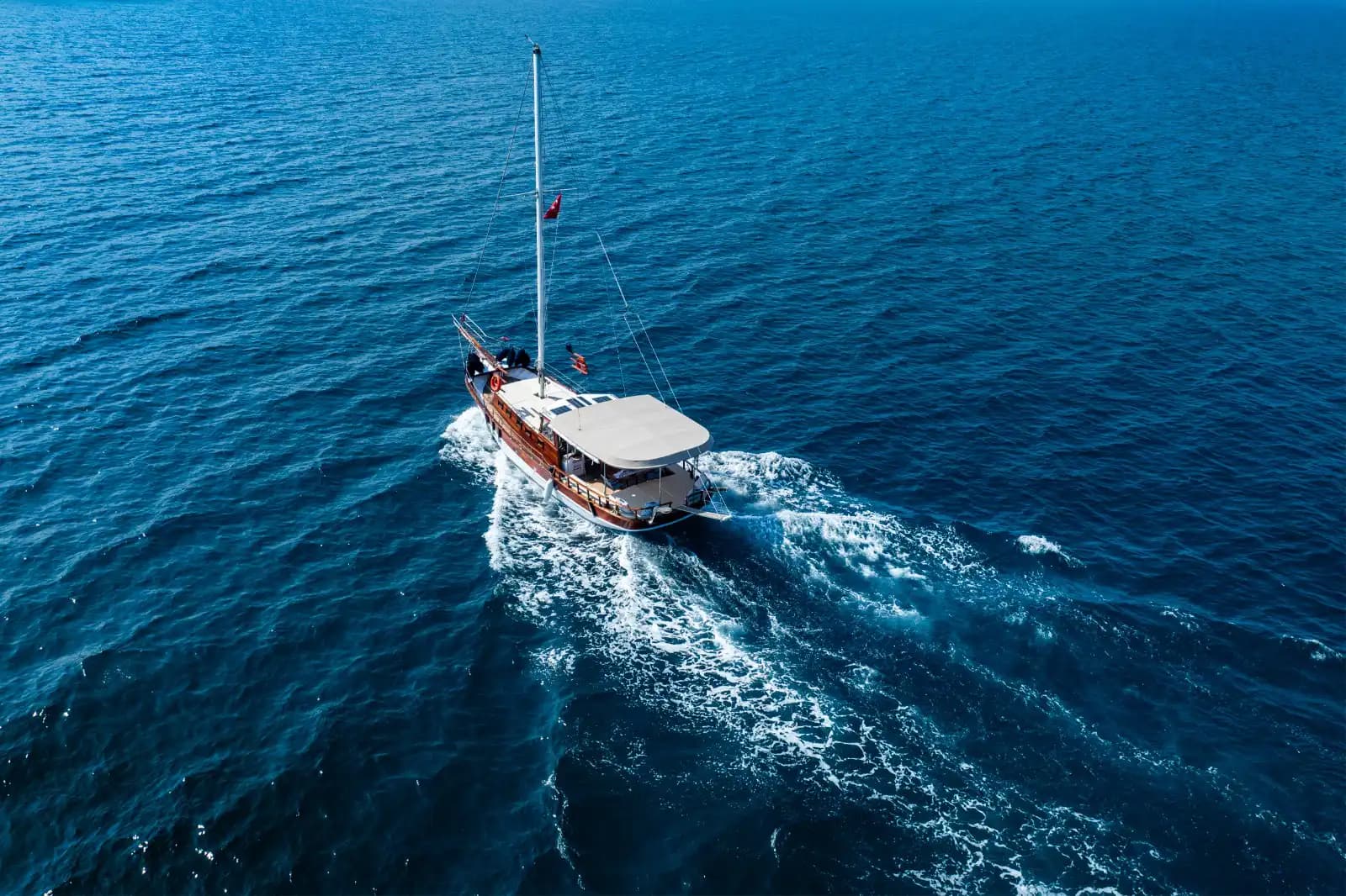 Entdecke die schönsten Buchten mit privatem Boot in Kuşadası! 10