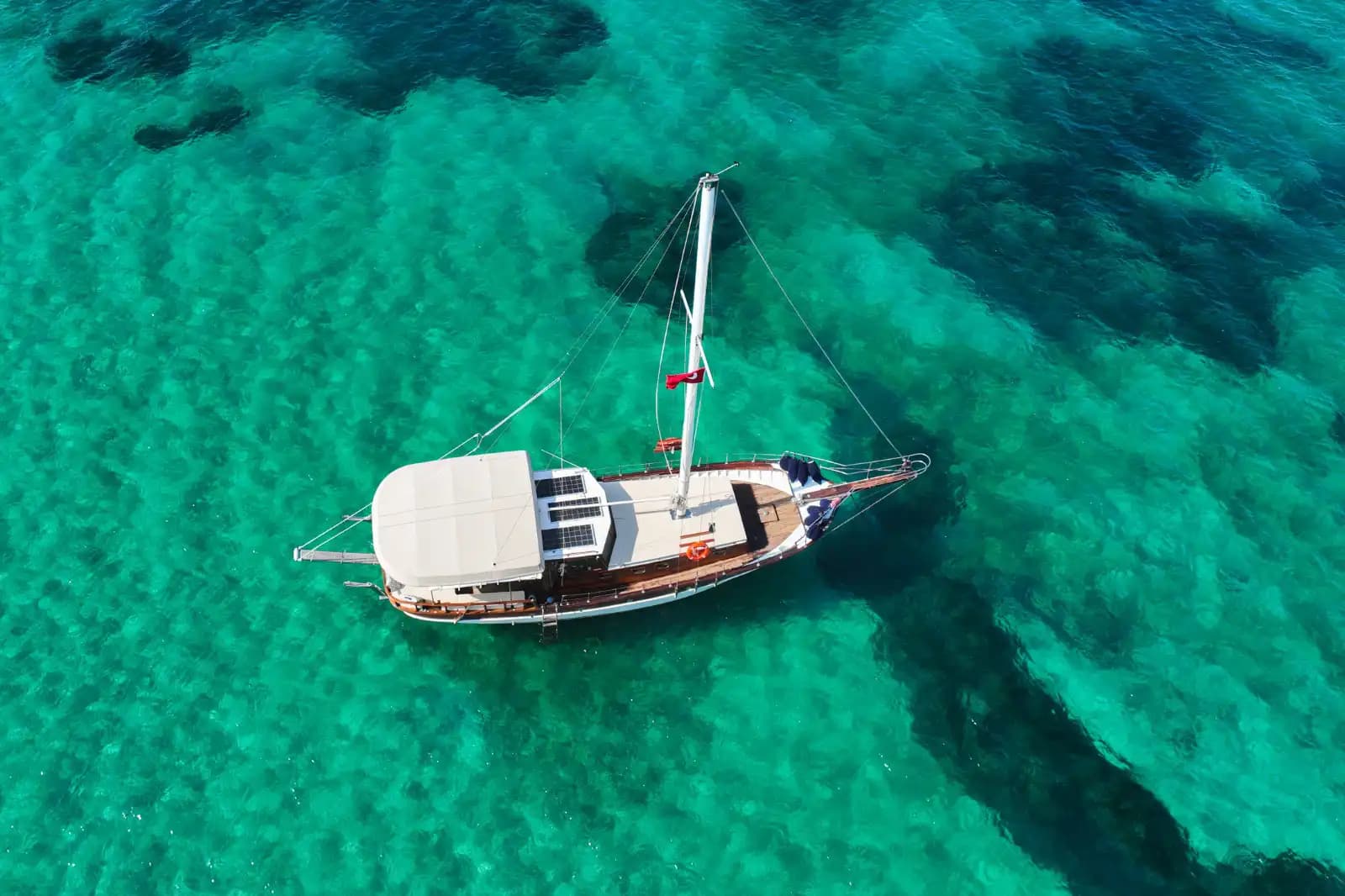 Entdecke die schönsten Buchten mit privatem Boot in Kuşadası! 3