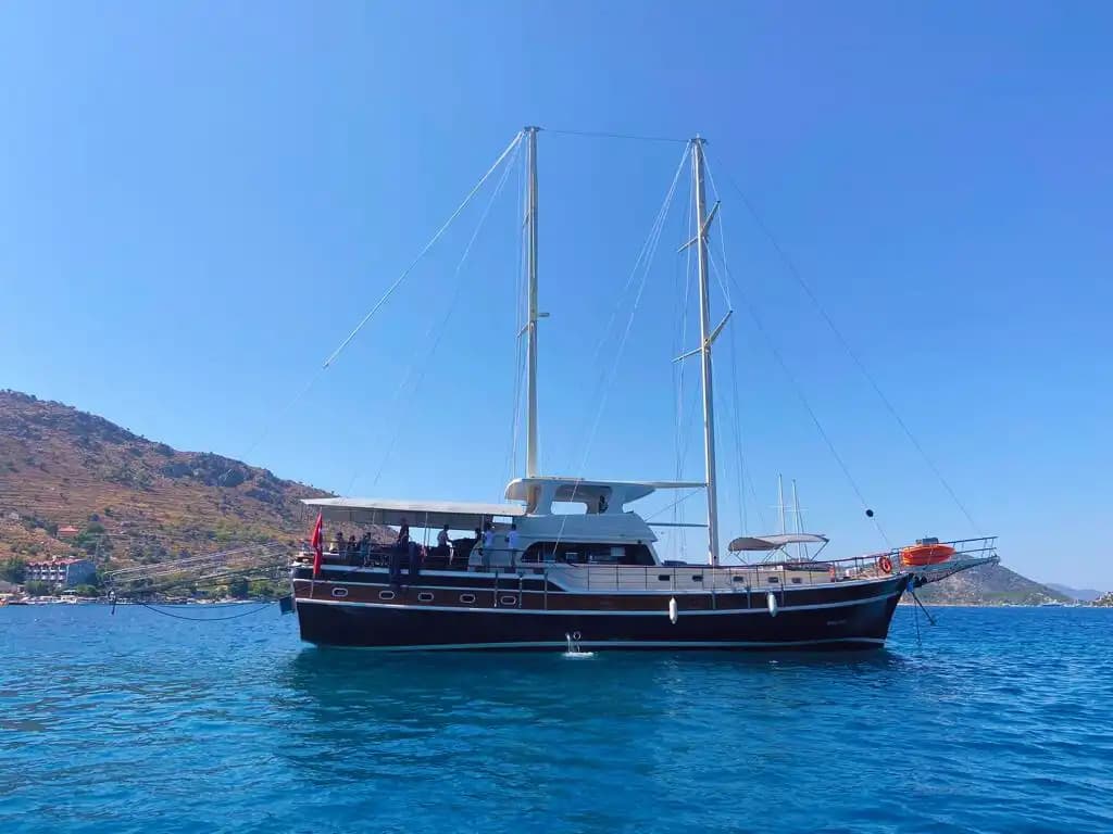 Vacances Paisibles à Marmaris Bozburun sur un Gulet Confortable de 23 Mètres 2