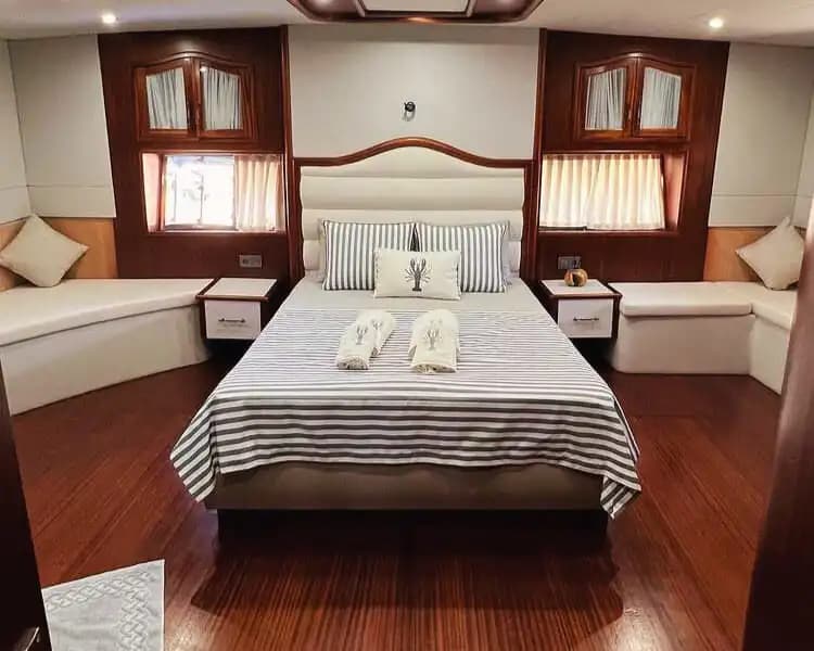 Vacances Paisibles à Marmaris Bozburun sur un Gulet Confortable de 23 Mètres 8