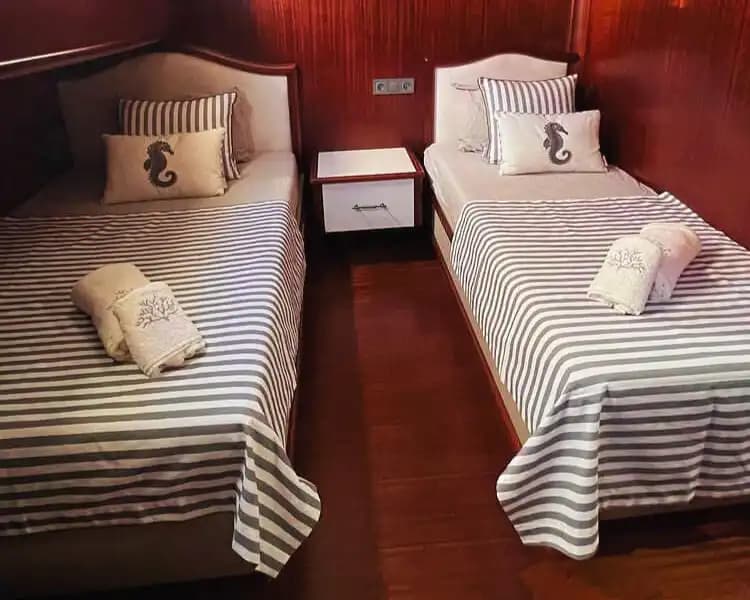 Vacances Paisibles à Marmaris Bozburun sur un Gulet Confortable de 23 Mètres 11