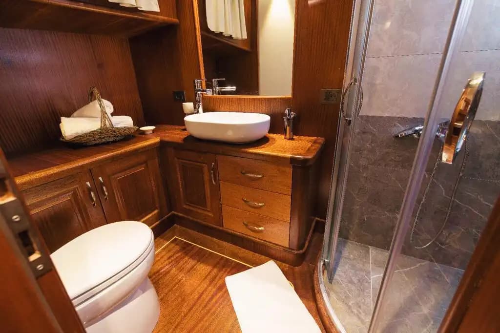 Enjoy the Aegean with a Confortable 6-cabines, 12-Person Gulet in Marmaris 15