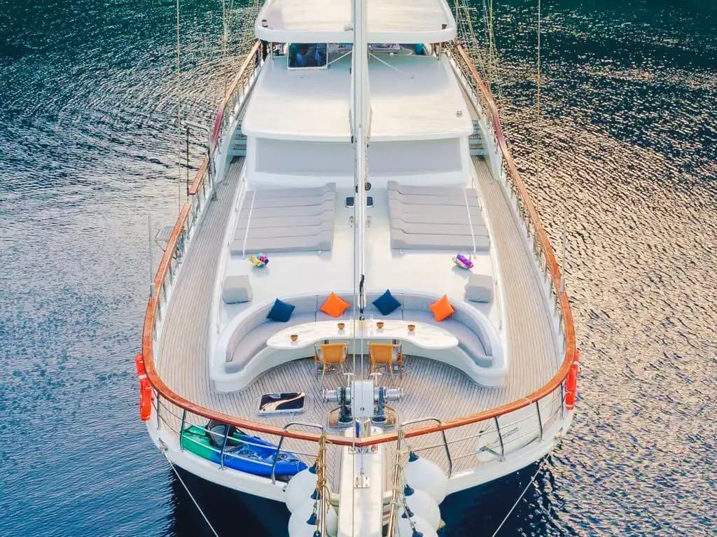 Enjoy the Aegean with a Confortable 6-cabines, 12-Person Gulet in Marmaris 2