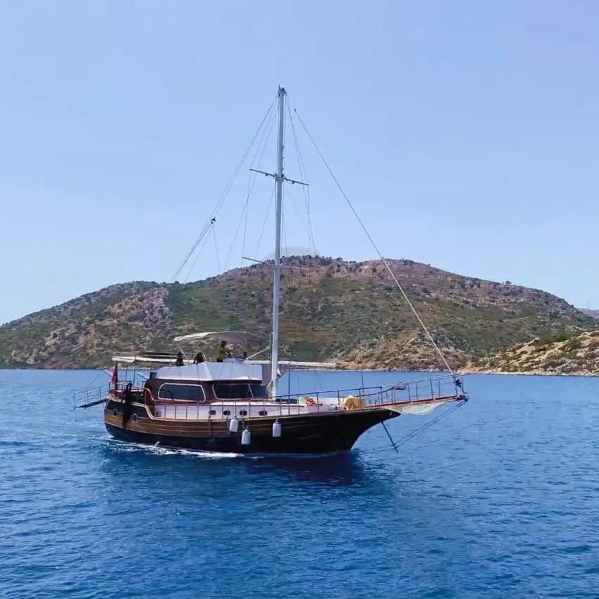 Gulet 4 Camarotes para Explorar las Bellas Calas de Marmaris - Cumpleaños en Yate