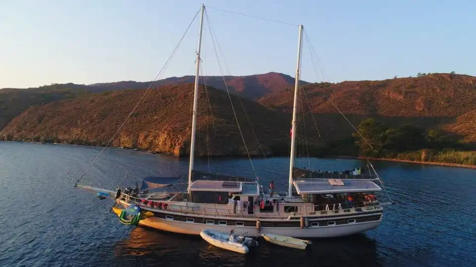 Privé Sea Holiday for 18 People with a Confortable 9-cabines Gulet in Marmaris 3
