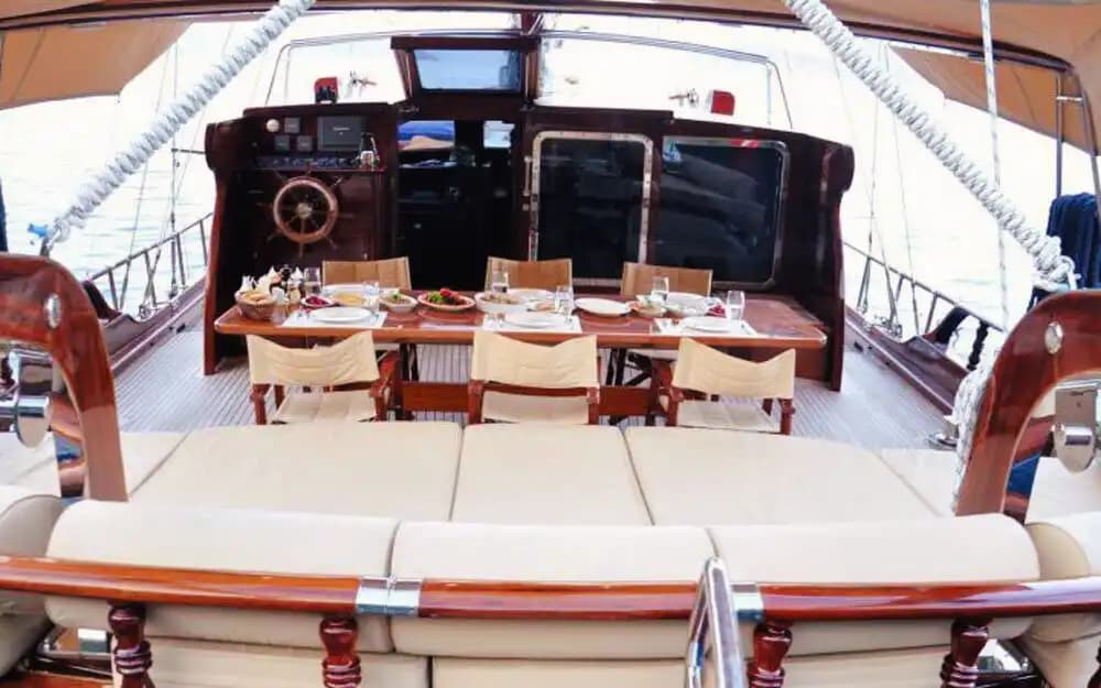 Voyage bleu with Spacieux Deck and Confortable Cabins in Marmaris 5