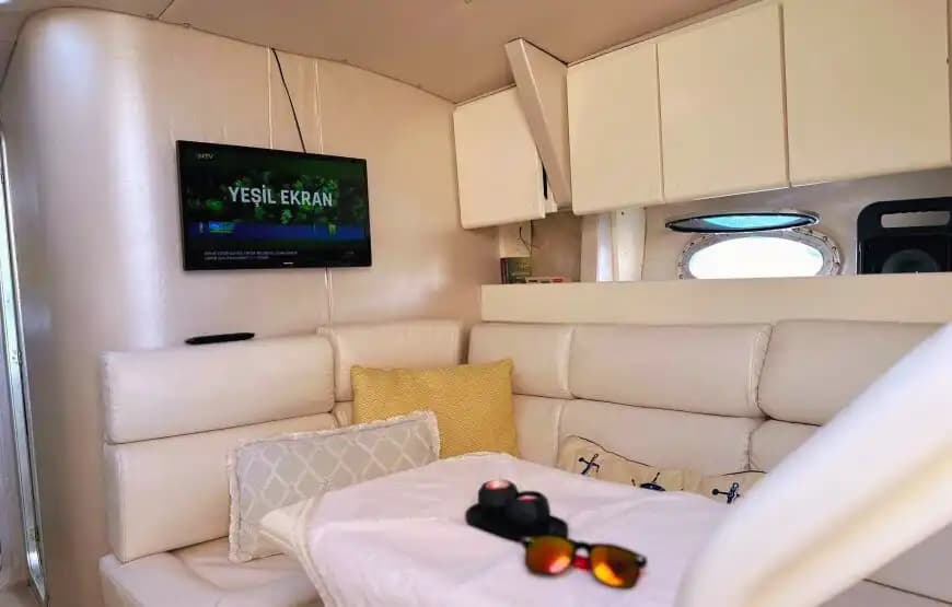 Enjoy the Aegean Sea en un Crunch Yacht in Marmaris 8