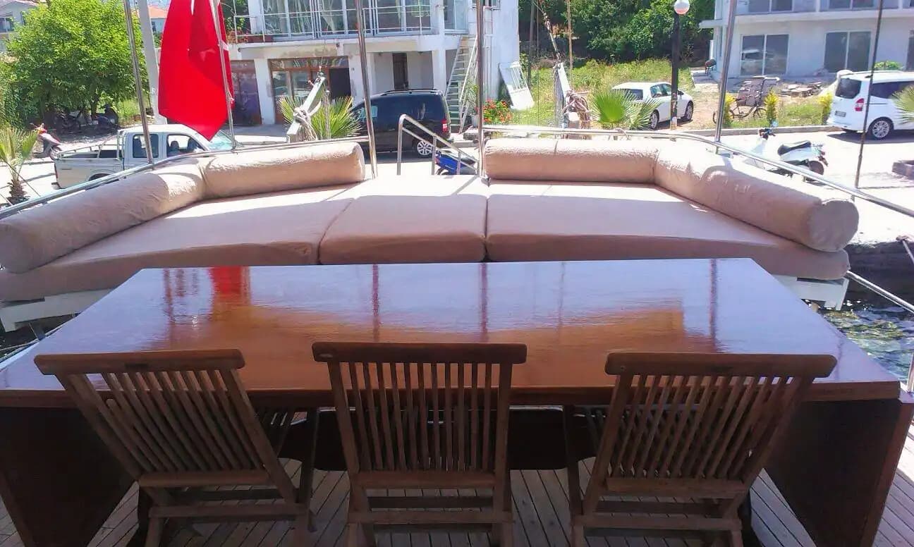 Charter een 24m Gulet voor 12 Gasten – Ultimate Comfort & Relaxation 3