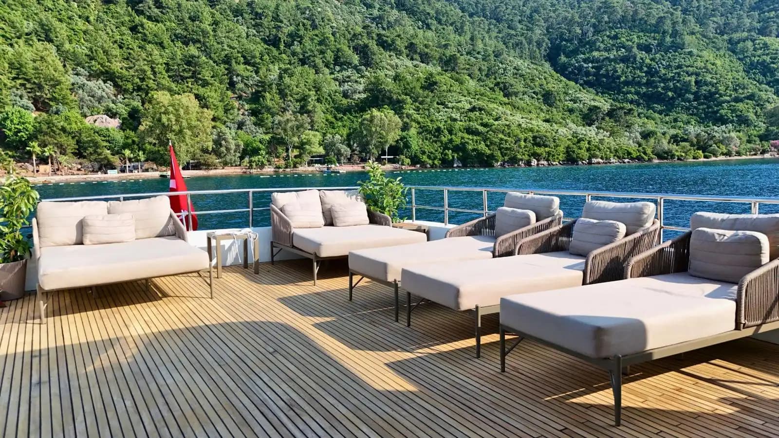 Trawler de Luxe 26m à Bodrum – L'Ultime Aventure Maritime 3