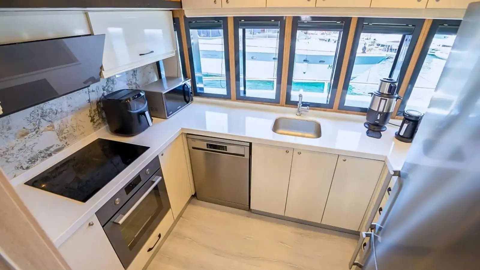 Trawler de Luxe 26m à Bodrum – L'Ultime Aventure Maritime 5
