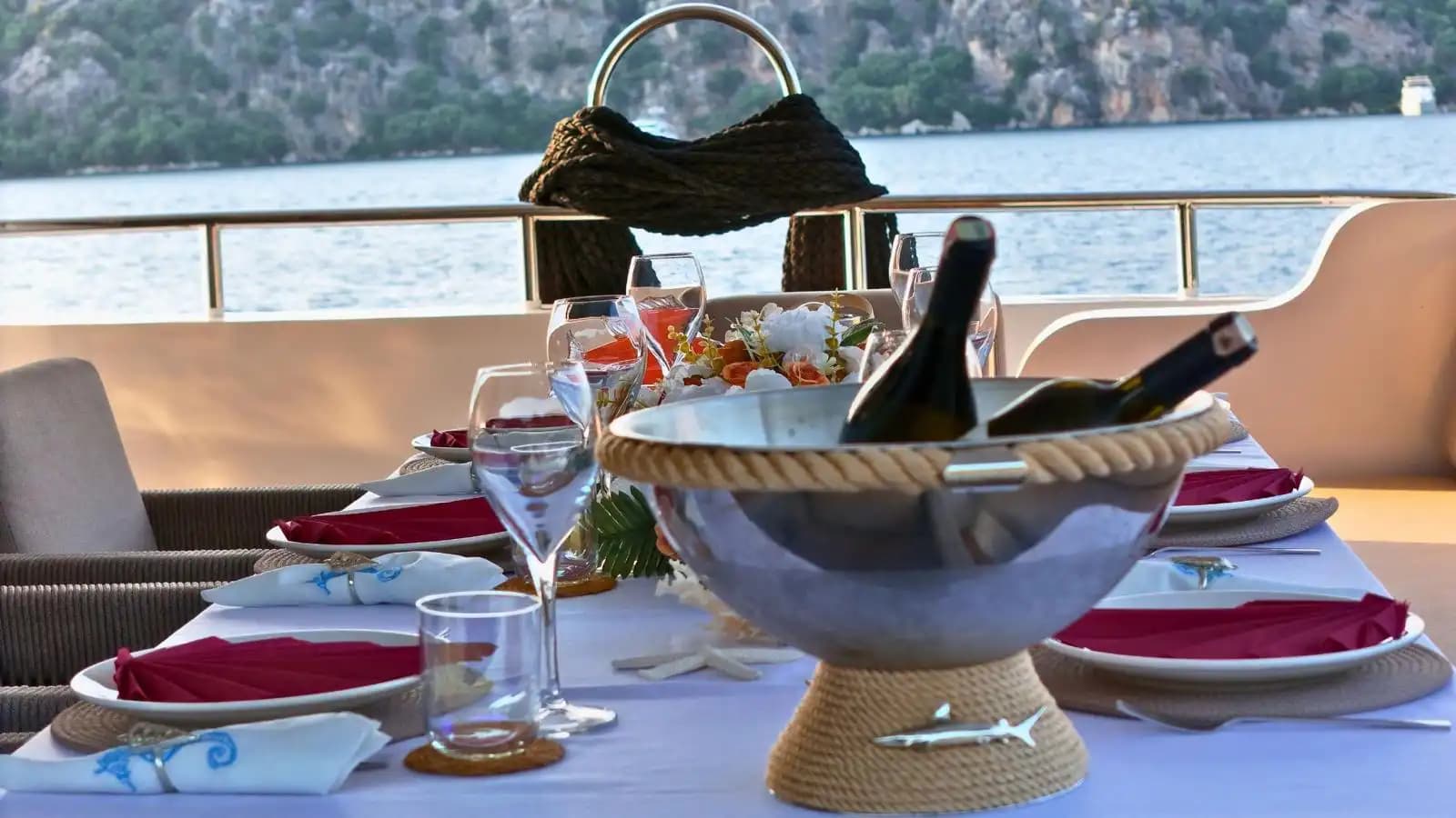 Trawler de Luxe 26m à Bodrum – L'Ultime Aventure Maritime 12