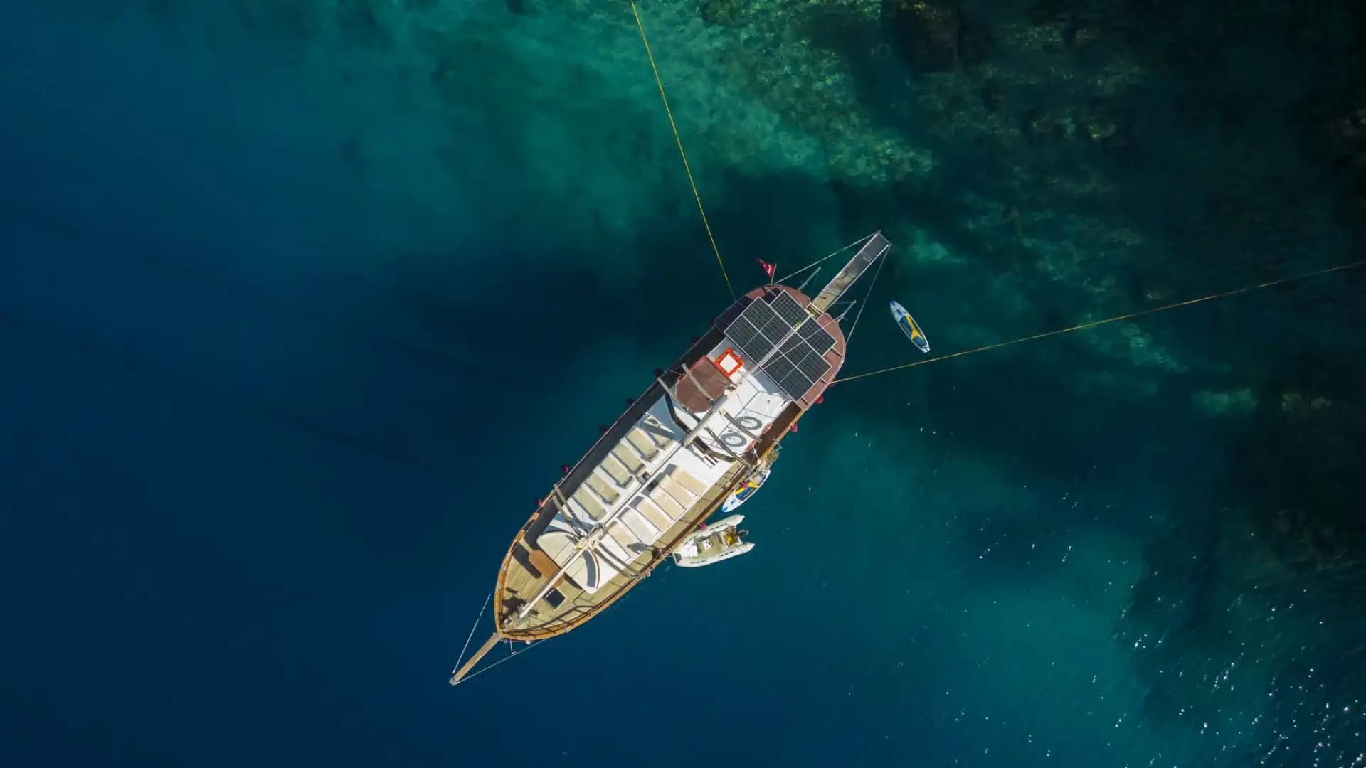 A Special Route in Fethiye's Blues: Komfortabel and Geräumig Gulet - Party auf dem Boot