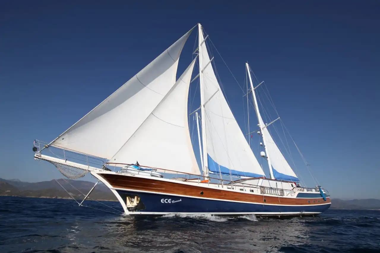 Luxus Gulet Charter in Marmaris: 33 Meters, Blue Kreuzfahrt for 10 Gäste - Party auf dem Boot