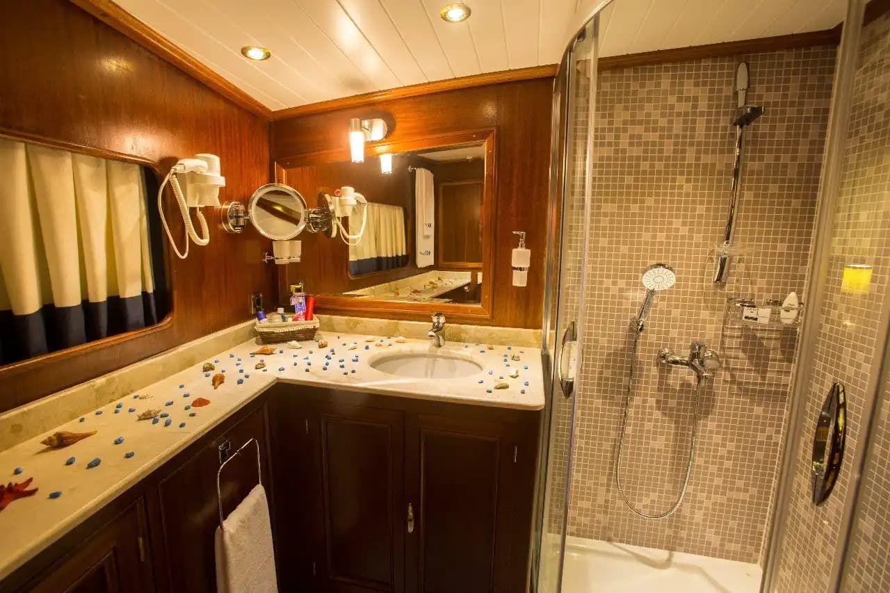 Luxus 32-Meter Gulet Charter in Marmaris | Blue Kreuzfahrt for 14 Gäste 20