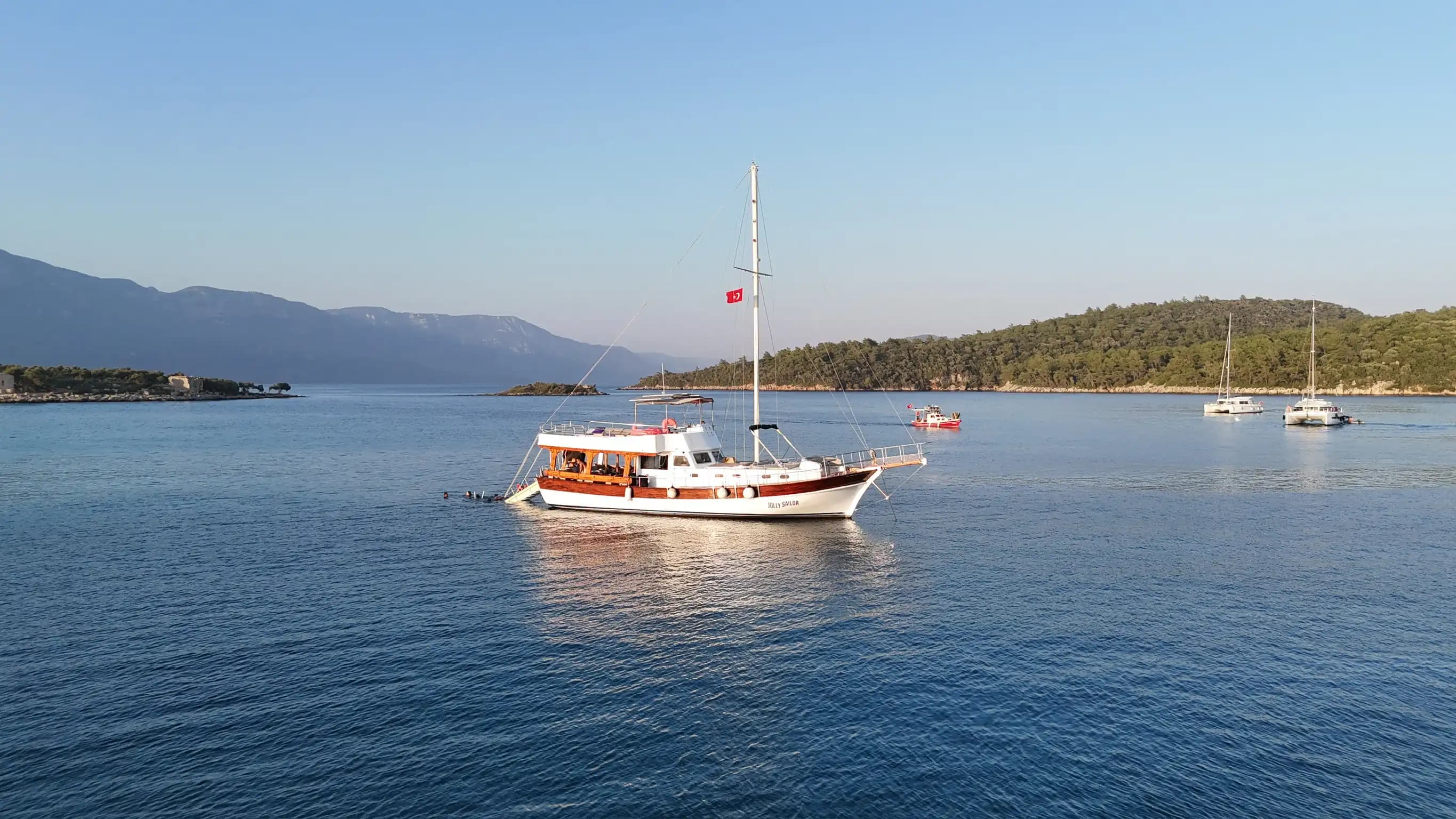 Location Voilier à Bodrum : 10,5 Mètres, Journée et Heure vers des Criques Isolées 2