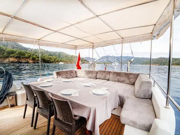Location Luxe Goélette Göcek : 8 pers, 4 cabines 11