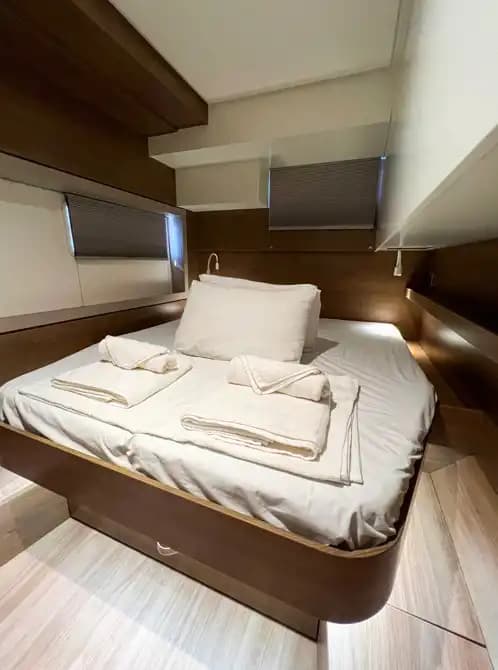 Göcek'te Bali 4.4 Kaptansız Katamaran Kiralama | 2022 Model 4+1 Kabin Bareboat 6
