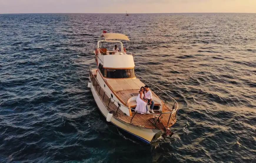 An Onvergetelijk Day in de Middle of de Sea! Luxe Yacht in Side - Feest op de boot