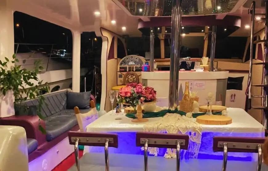 Alanya’da 15 Metre Uzunluğunda, Özel Yapım Geniş ve Konforlu Tekne 8