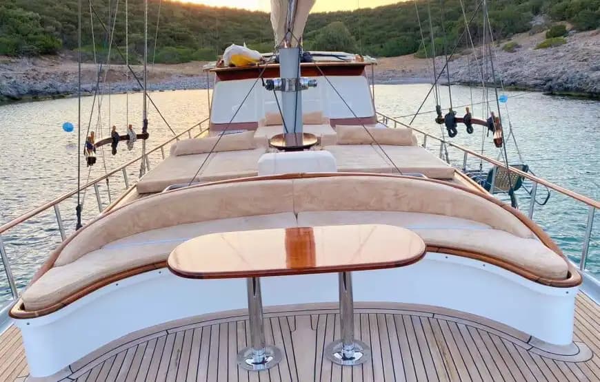 Bodrum’un Masmavi Sularında, 16 Metre Uzunluğunda, 5 Kişilik Gulet 10