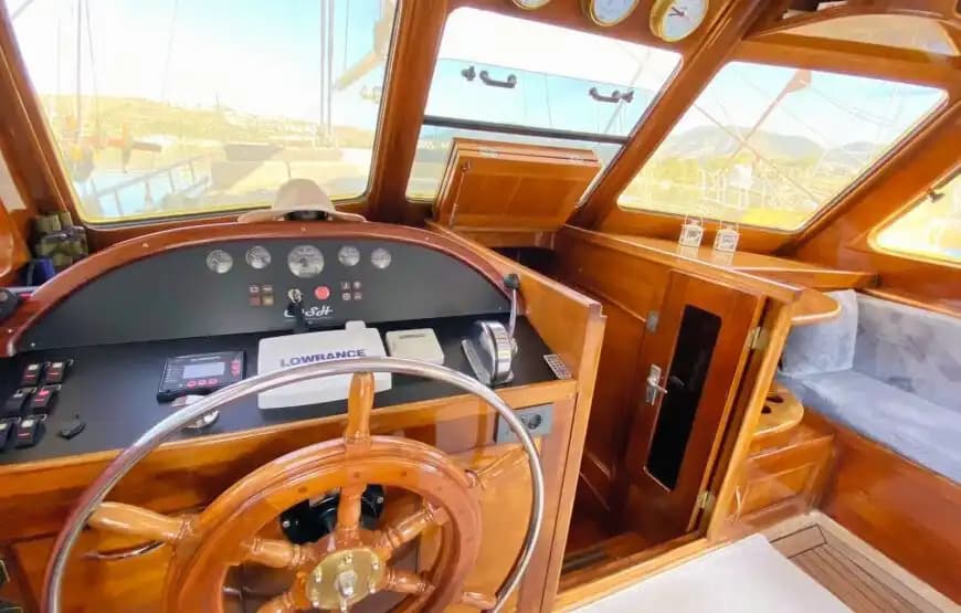 Bodrum’un Masmavi Sularında, 16 Metre Uzunluğunda, 5 Kişilik Gulet 17