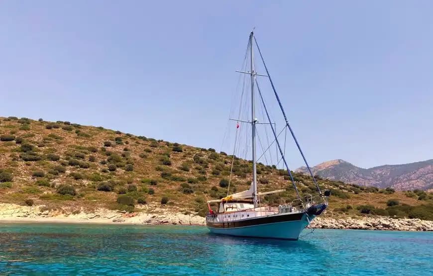 Bodrum’un Masmavi Sularında, 16 Metre Uzunluğunda, 5 Kişilik Gulet 4