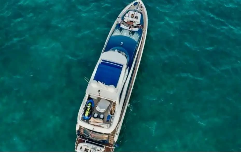 Luxe at Sea in Bodrum: Ontdek de Rivièra on een 32-Meter Motorjacht 5