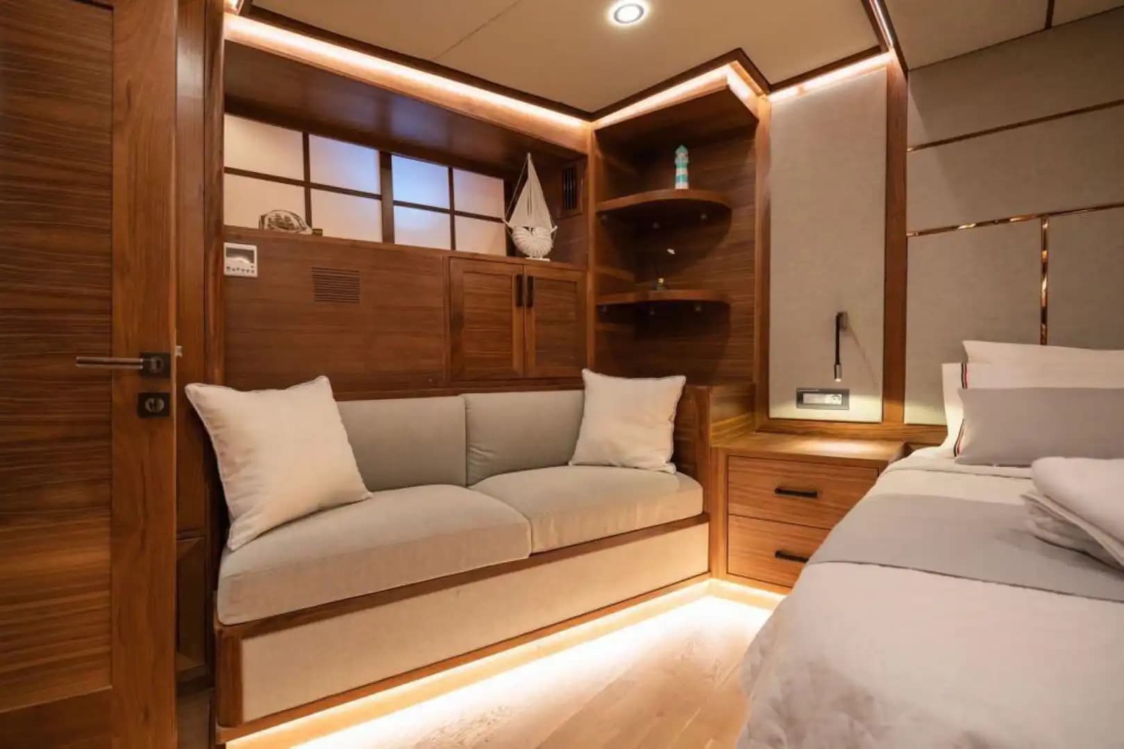 Confortable Accommodation on a 7-Meter Wide, 6-cabines Gulet in Marmaris 4