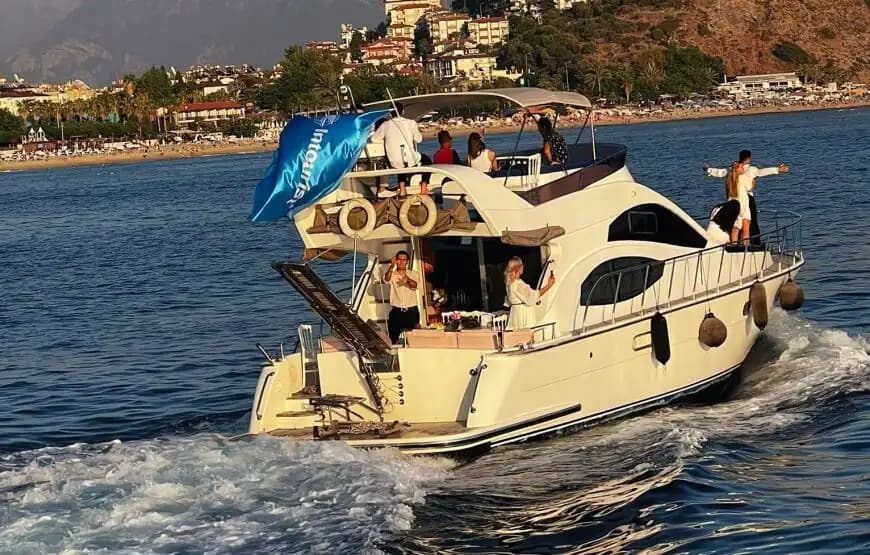 Alanya: 18m moderner Luxus-Yachtausflug 3