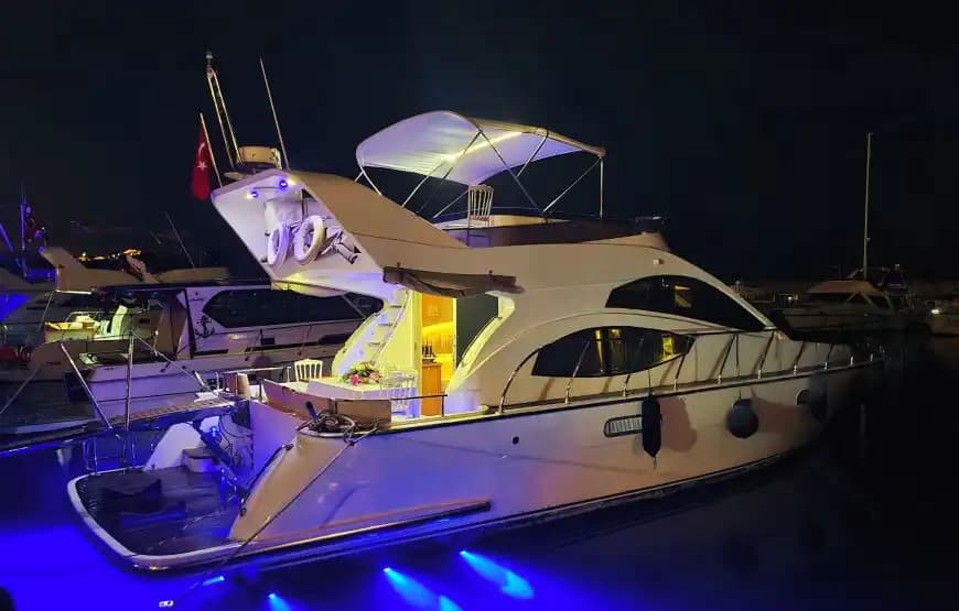 Alanya: 18m moderner Luxus-Yachtausflug 2