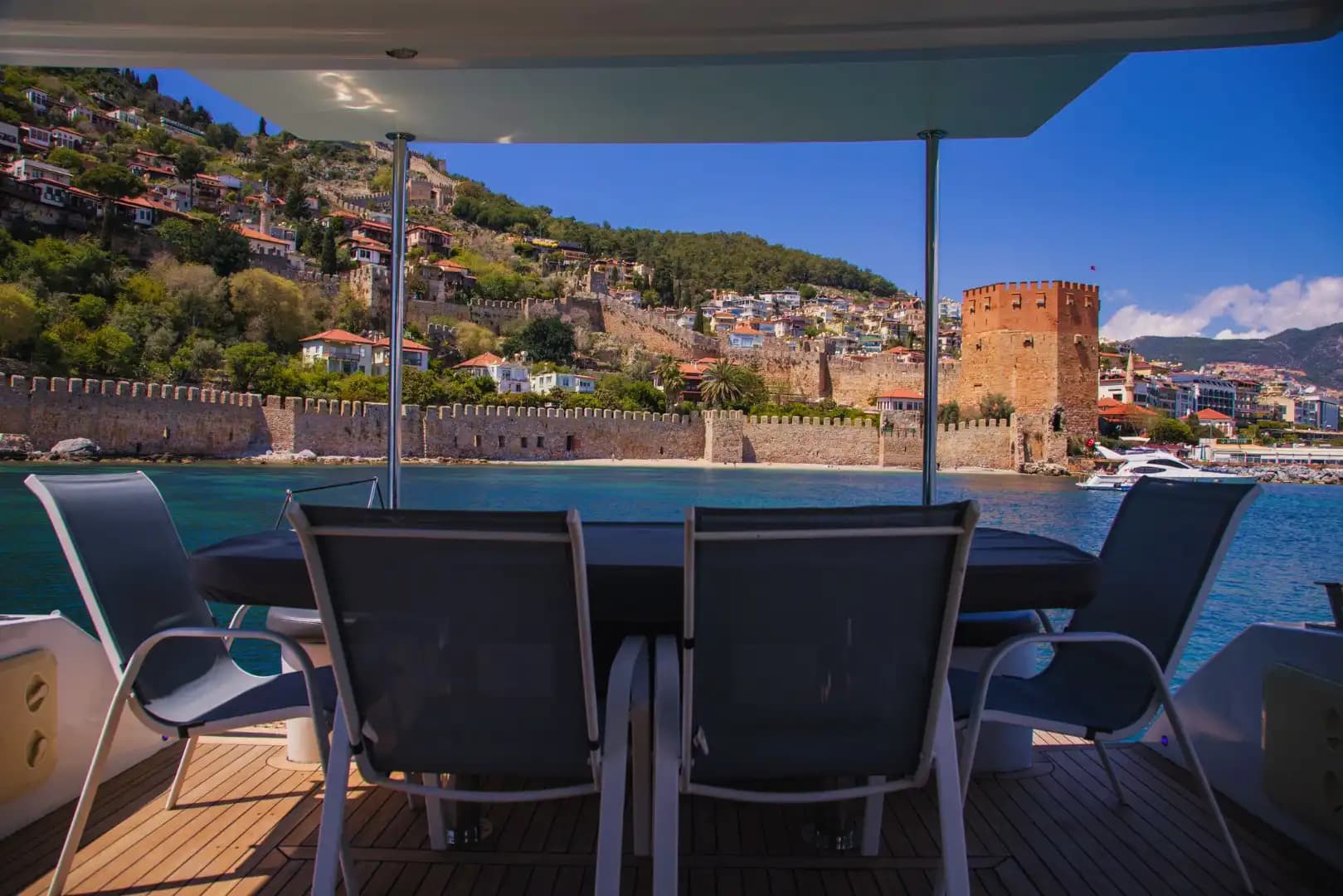 Luxury Vacation in Alanya: 4-Cabin, 8-Person Motor Yacht 17