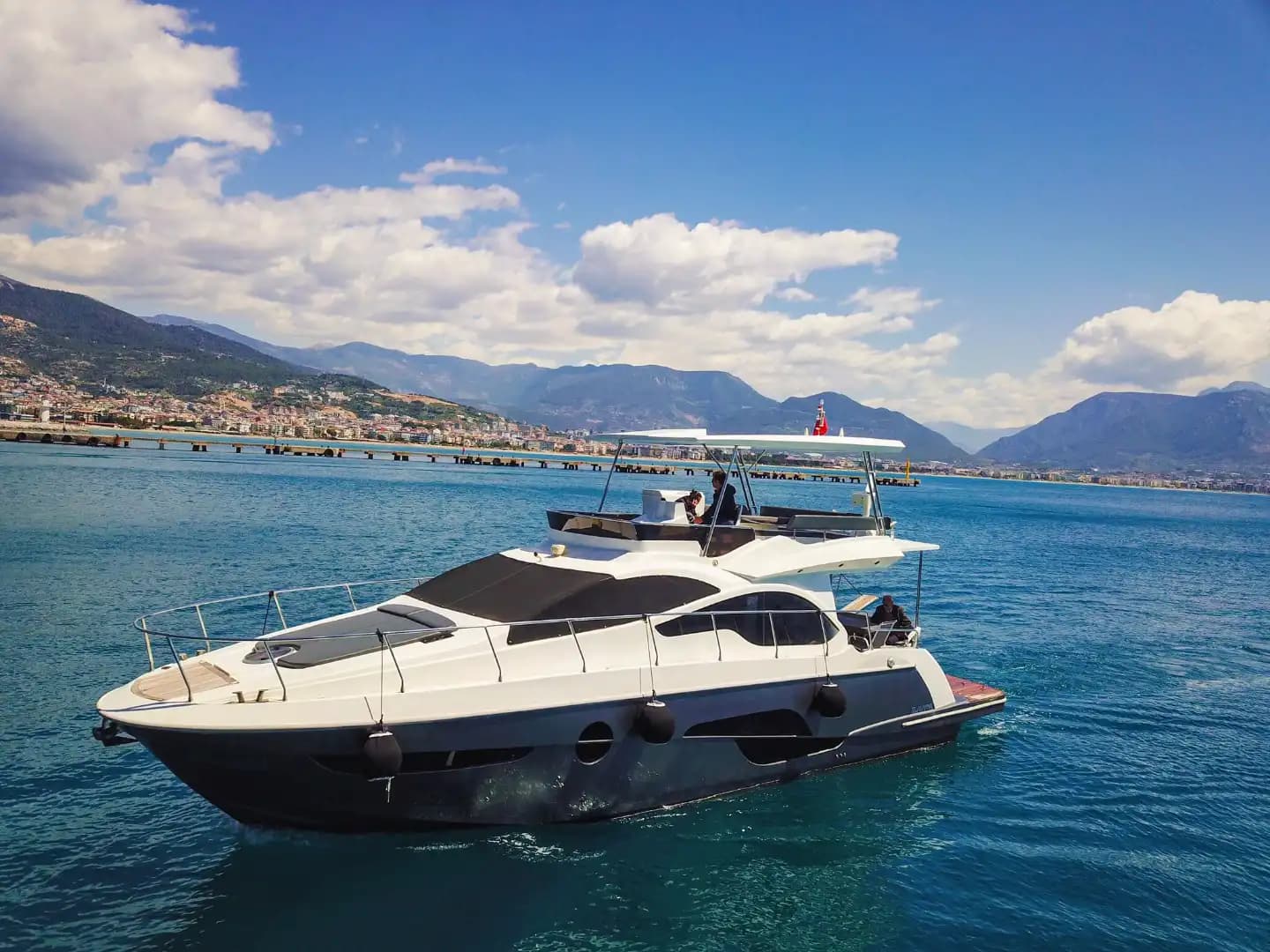 Luxury Vacation in Alanya: 4-Cabin, 8-Person Motor Yacht - Marriage proposal on yacht