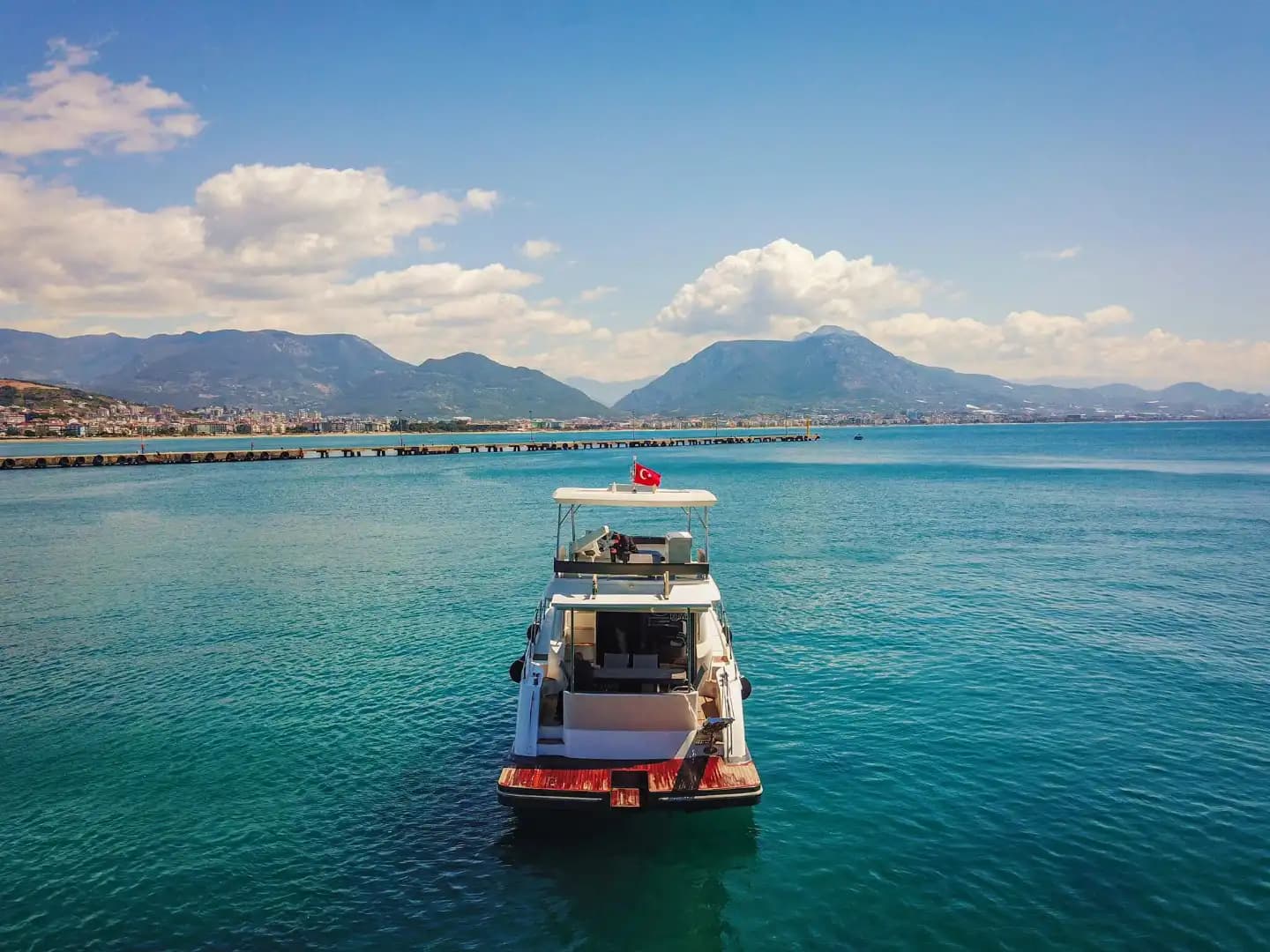 Luxury Vacation in Alanya: 4-Cabin, 8-Person Motor Yacht 12
