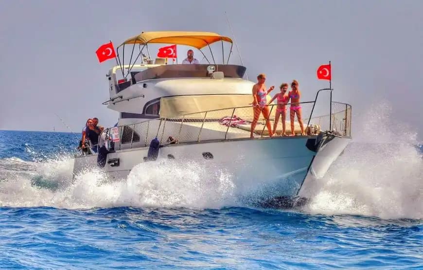 يخت بمحرك فاخر بطول 17 متر - 3 كابينات - سعة 6 شخص - في ألانيا 4