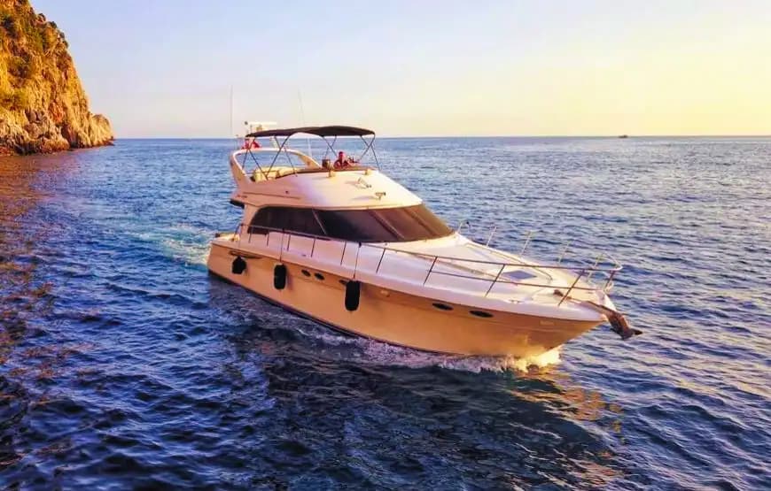 Alanya'nın Büyüleyici Maviliklerine Eşsiz Deneyim İçin Özel Tekne - Yatta Kurumsal Toplantı