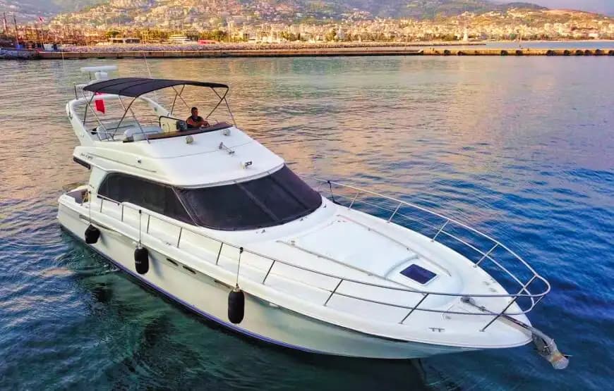 Alanya'nın Büyüleyici Maviliklerine Eşsiz Deneyim İçin Özel Tekne 2