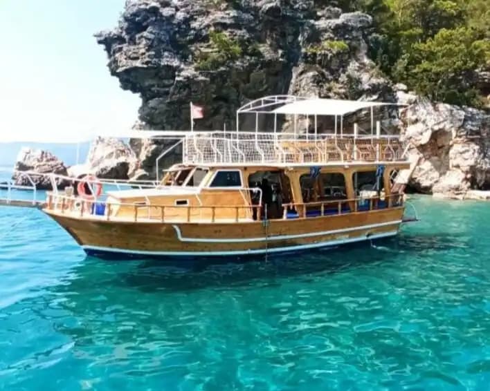 16-Meter Croisière à la journée Boat in Antalya: Idéal pour Anniversaires et visites touristiques - Fête sur le bateau