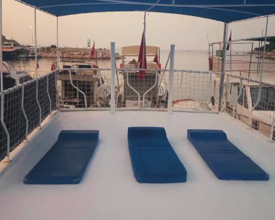 16-Meter Croisière à la journée Boat in Antalya: Idéal pour Anniversaires et visites touristiques 2