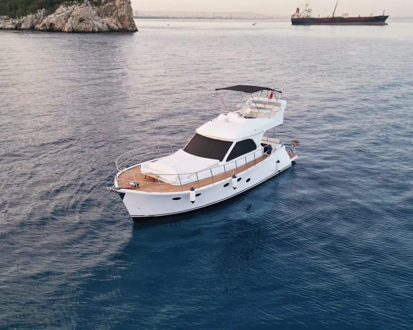 Rent een Gulet voor een Dagtocht or Overnachting Stay in Antalya’s Blauw Waters - Huwelijksaanzoek op een jacht
