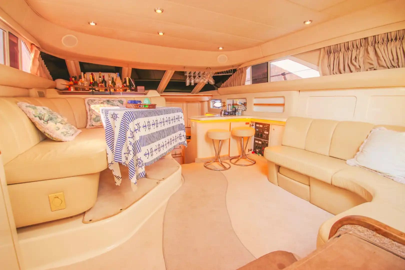 Exclusif Blue Croisières on a Luxury Princess Motoryacht in Antalya 14