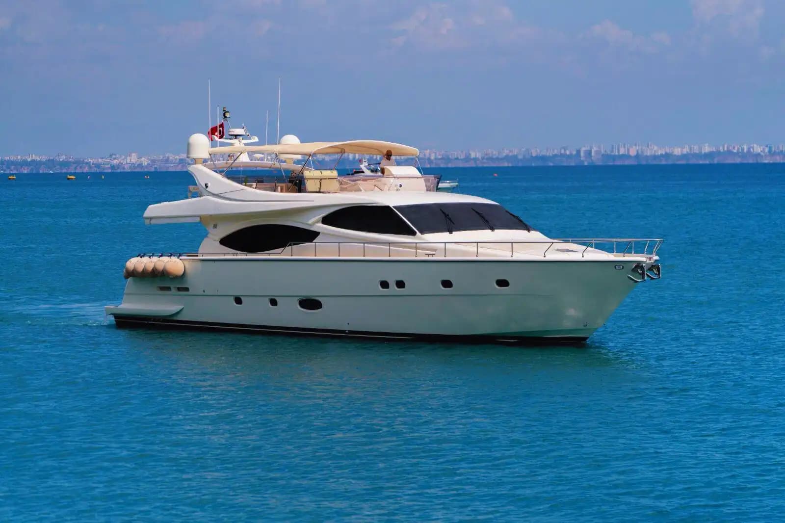 Роскошные мероприятия и морской круиз на 25-метровой яхте Ferretti в Анталии - Вечеринка на лодке