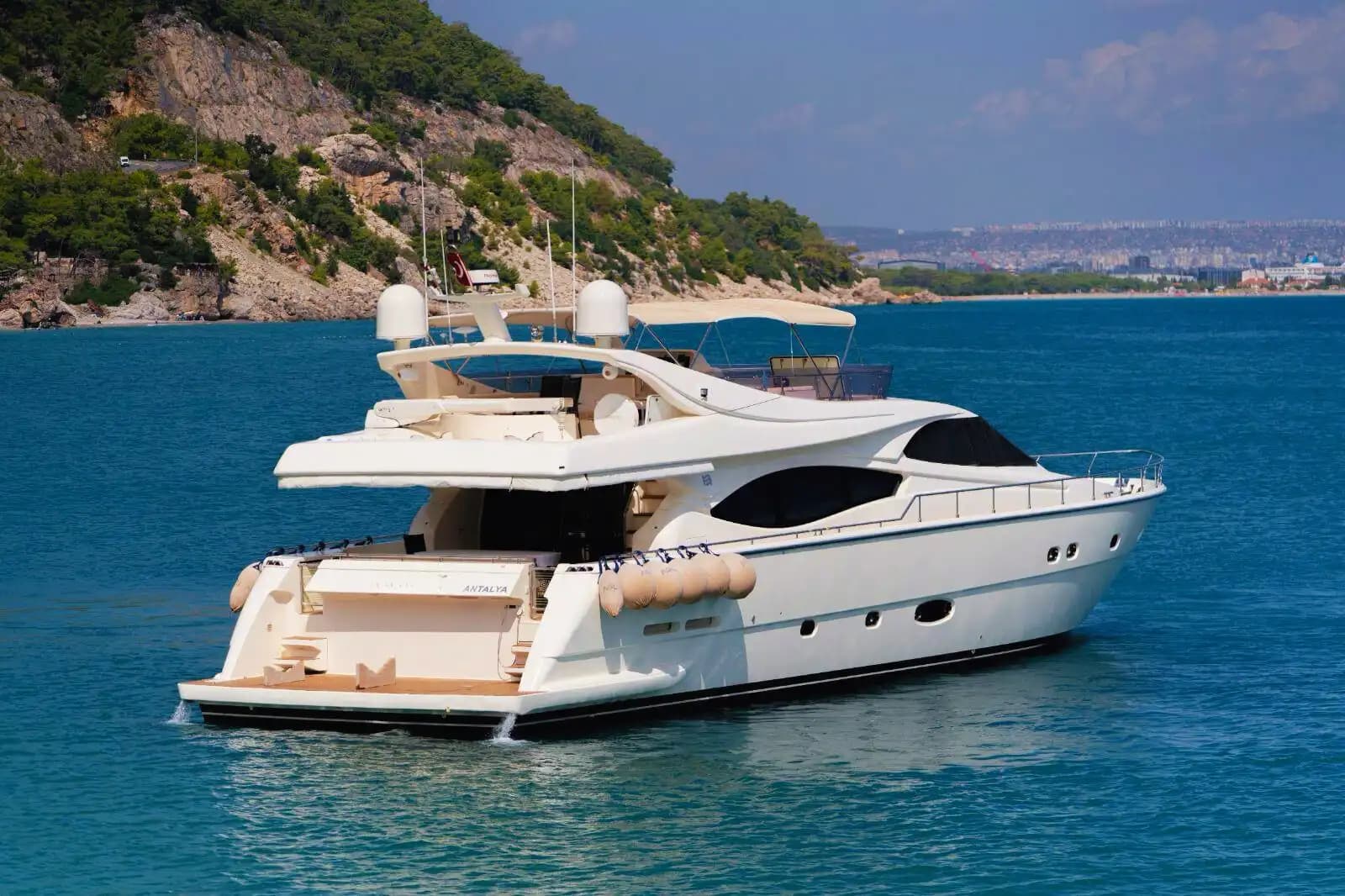 Роскошные мероприятия и морской круиз на 25-метровой яхте Ferretti в Анталии 3