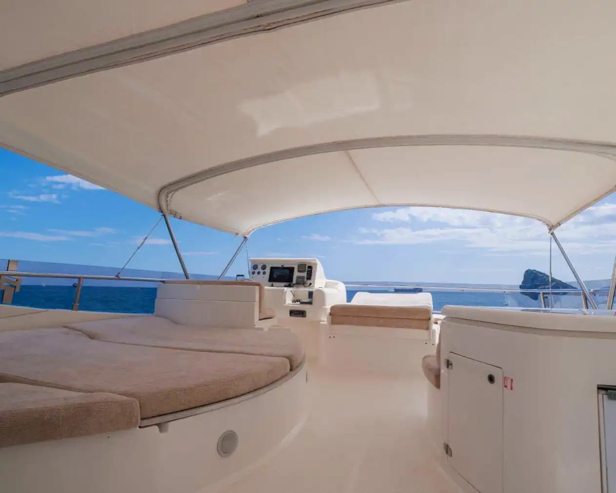 Роскошные мероприятия и морской круиз на 25-метровой яхте Ferretti в Анталии 4