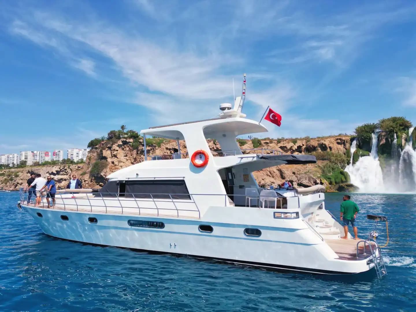 19.5-Meter Luxe Motor Jachtverhuur met 2 Kajuiten in Antalya 7