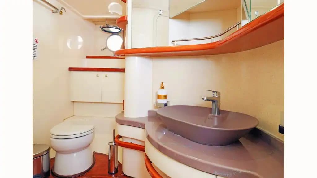 Azimut 17 Metre Lüks Yat ile Antalya'nın Turkuaz Sularında Gezi, Yüzme ve Çok Özel Organizasyonlar 21