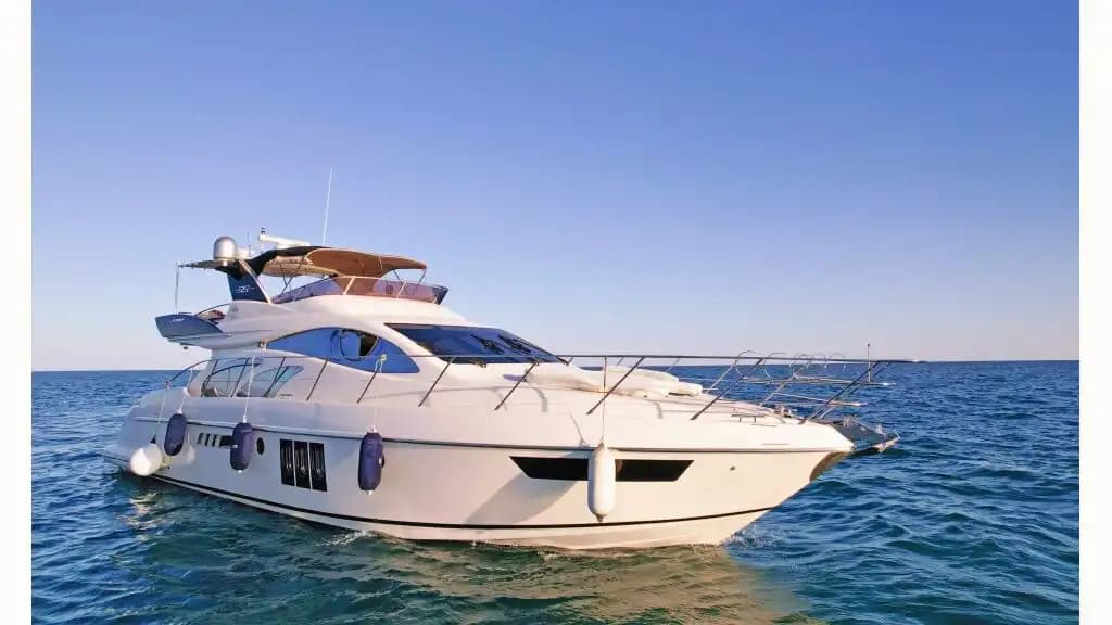 Azimut 17 Metre Lüks Yat ile Antalya'nın Turkuaz Sularında Gezi, Yüzme ve Çok Özel Organizasyonlar - Teknede Parti